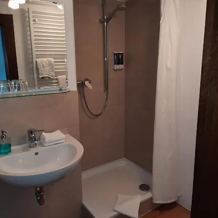 Maternushof 4* Pomster